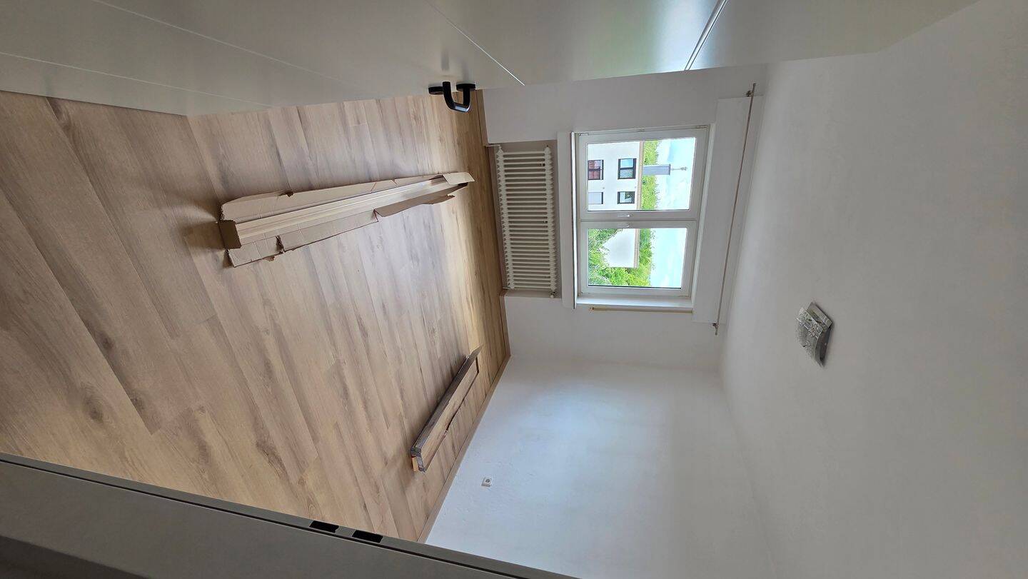 Modernisierte 3-Zimmer-Wohnung mit Balkon, Aufzug & Tiefgarage in Bielefeld-Oldentrup, Fotos folgen, 33719 Bielefeld (Brönninghausen Heepen Oldentrup)