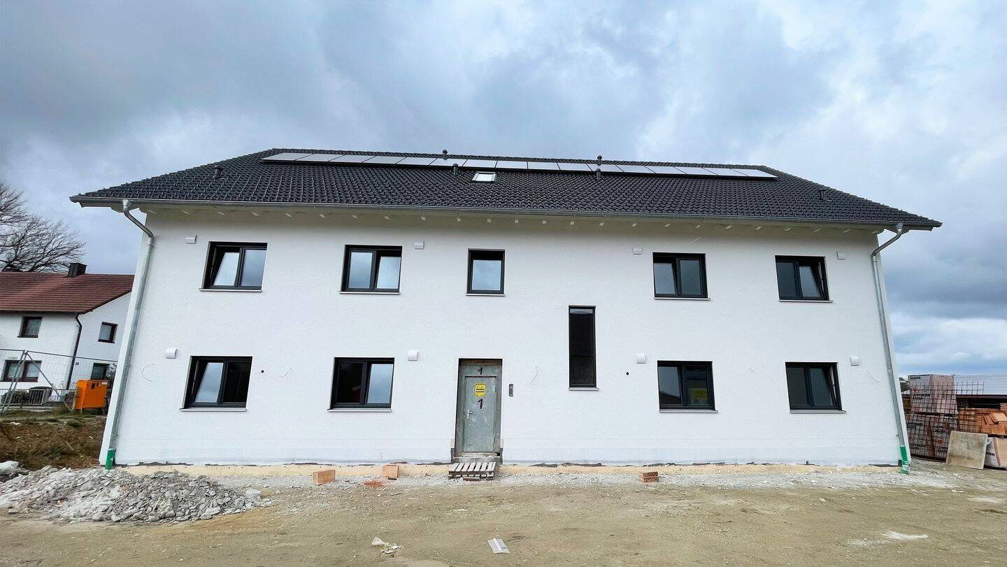 Moderne 3-Zimmer-Gartenwohnung mit großer Terrasse und 2 Stellplätzen, 84066 Mallersdorf-Pfaffenberg