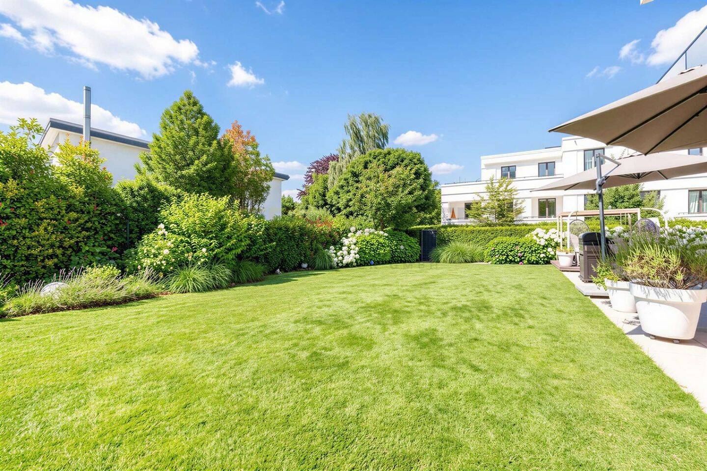 Mehr Garten als die meisten Häuser., 22605 Hamburg (Altona Bahrenfeld Groß Flottbek Othmarschen)