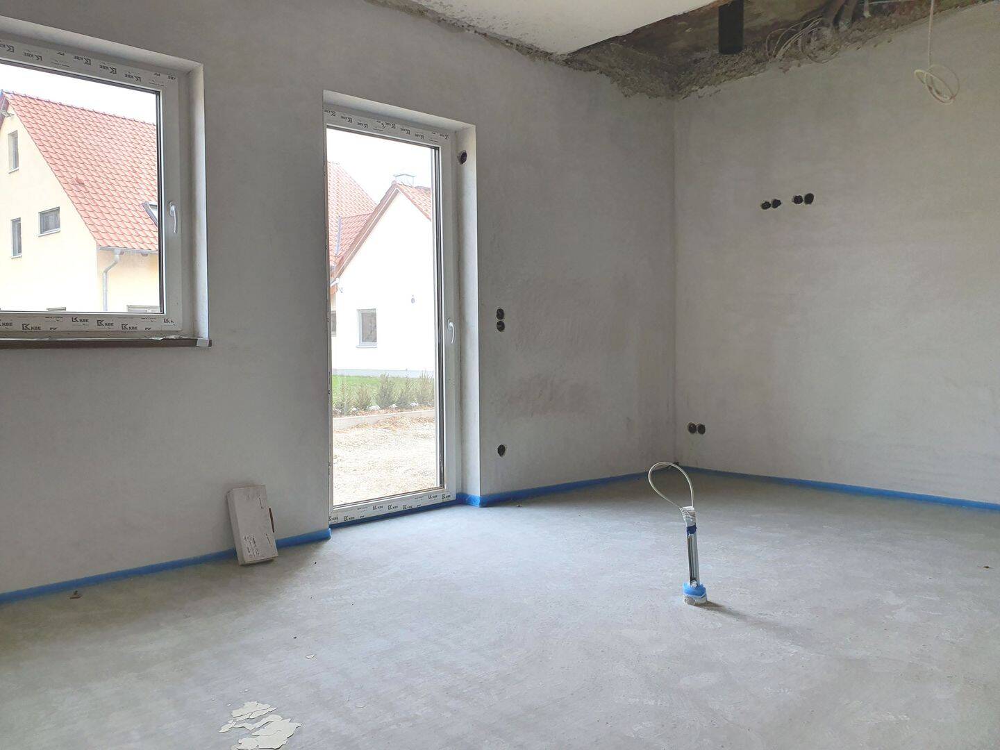 Kernsanierte 2,5-Zimmer-Wohnung mit Terrasse zu vermieten – Erstbezug!, 97990 Weikersheim
