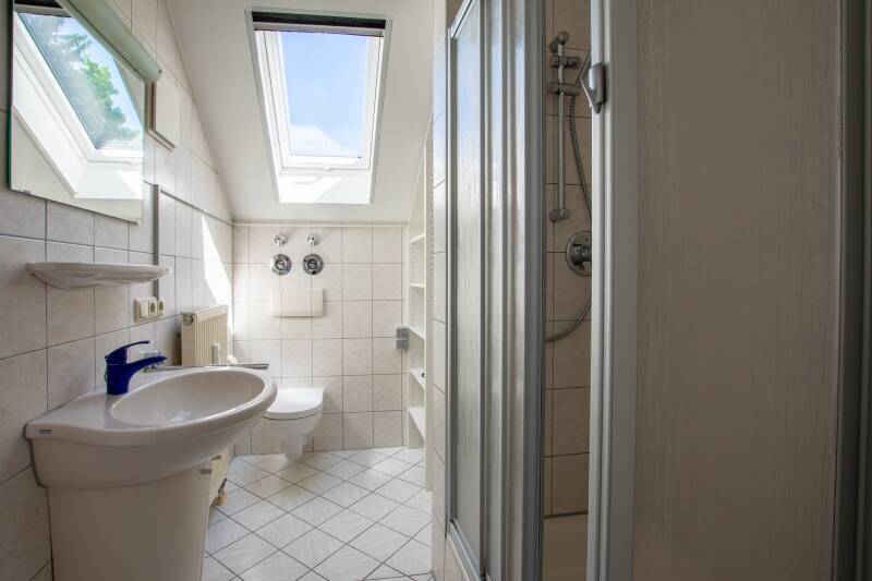 Wohnen über den Dächern – stilvolle 3-Zimmer-Wohnung mit Panoramaausblick, 83043 Bad Aibling