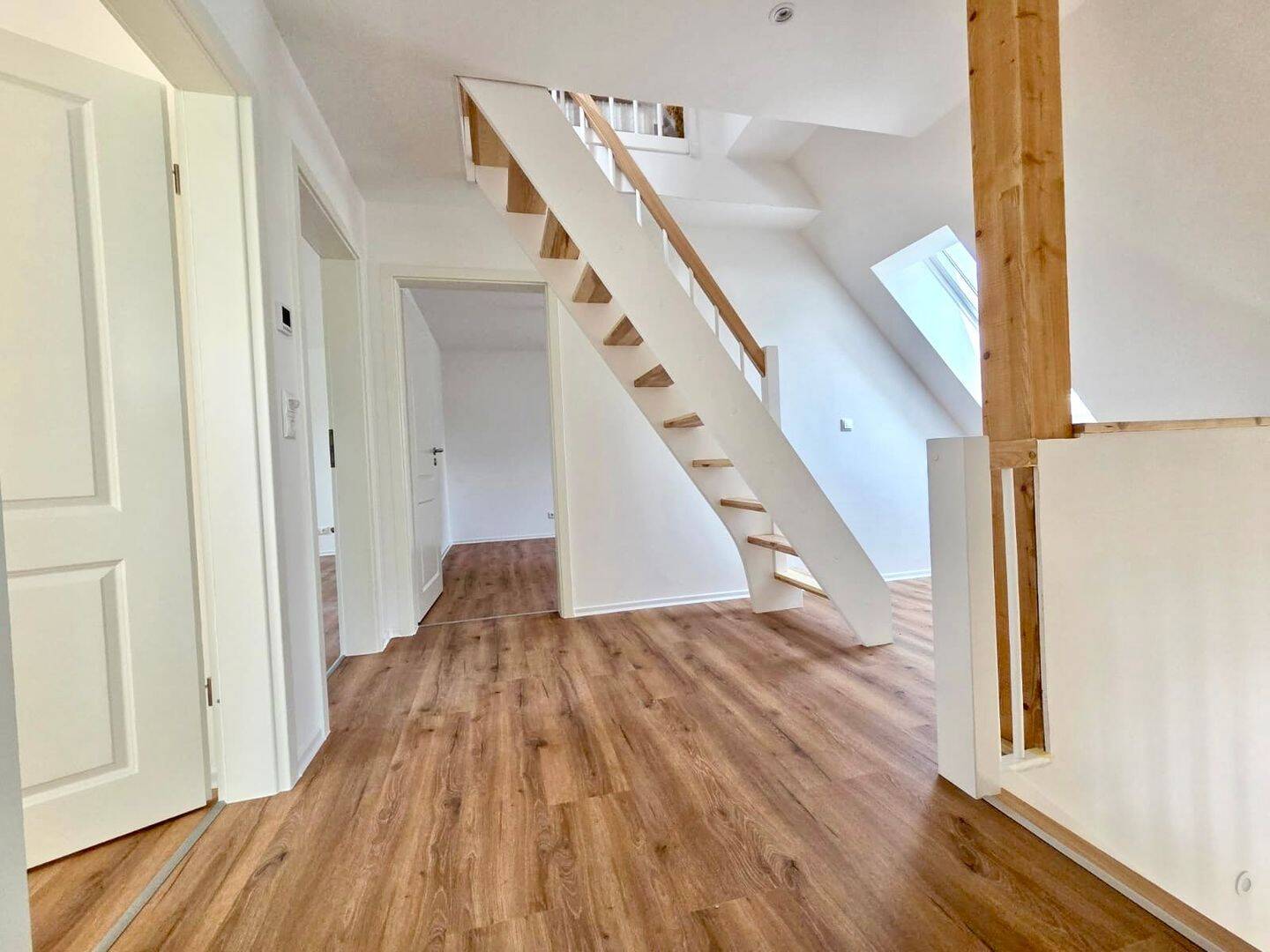 5 Zimmer Haushälfte im Grünen Osten Rostocks, 18146 Rostock
