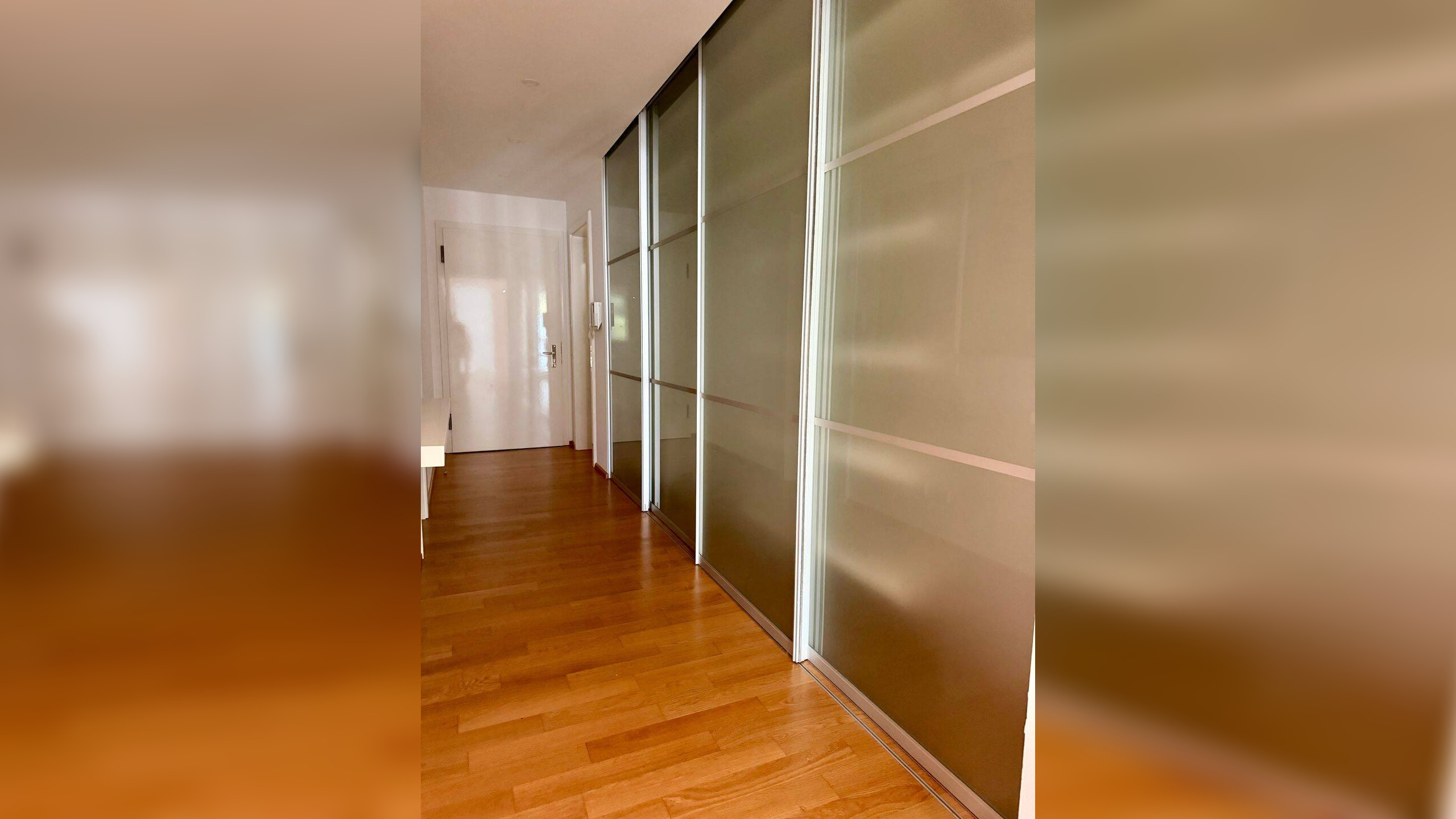Stilvolle 4-Zimmer-Wohnung mit zwei Balkonen und Einliegerfläche – München – Vorschaubild 5