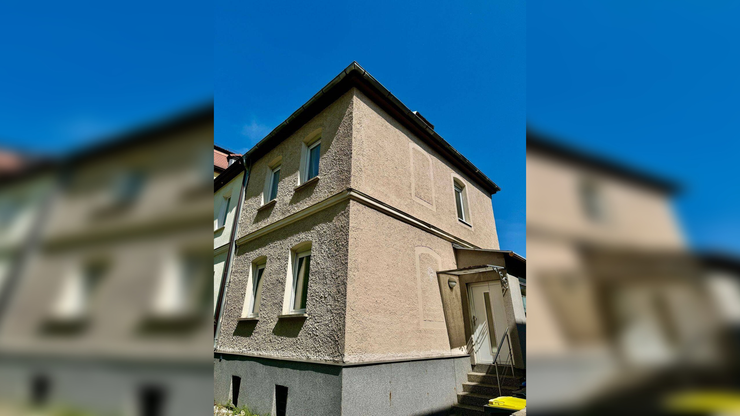Familientaugliches Haus in kompakter Größe mit Garten, Terrasse und Modernisierungsbedarf, 99427 Weimar