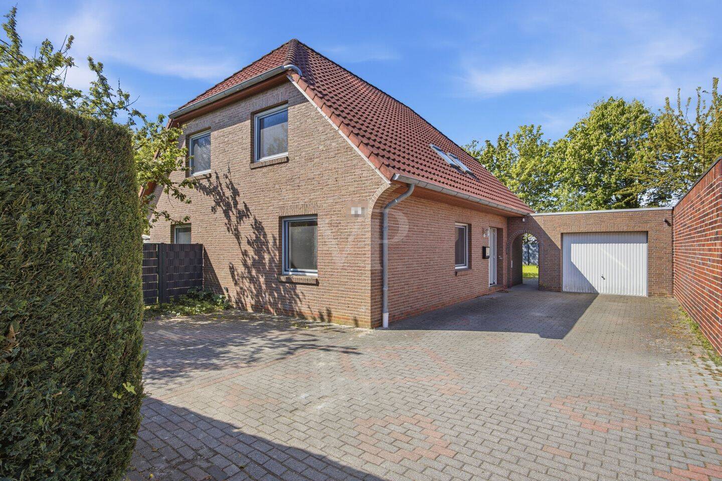 Schönes Einfamilienhaus mit Garten direkt an der Maade, 26389 Wilhelmshaven