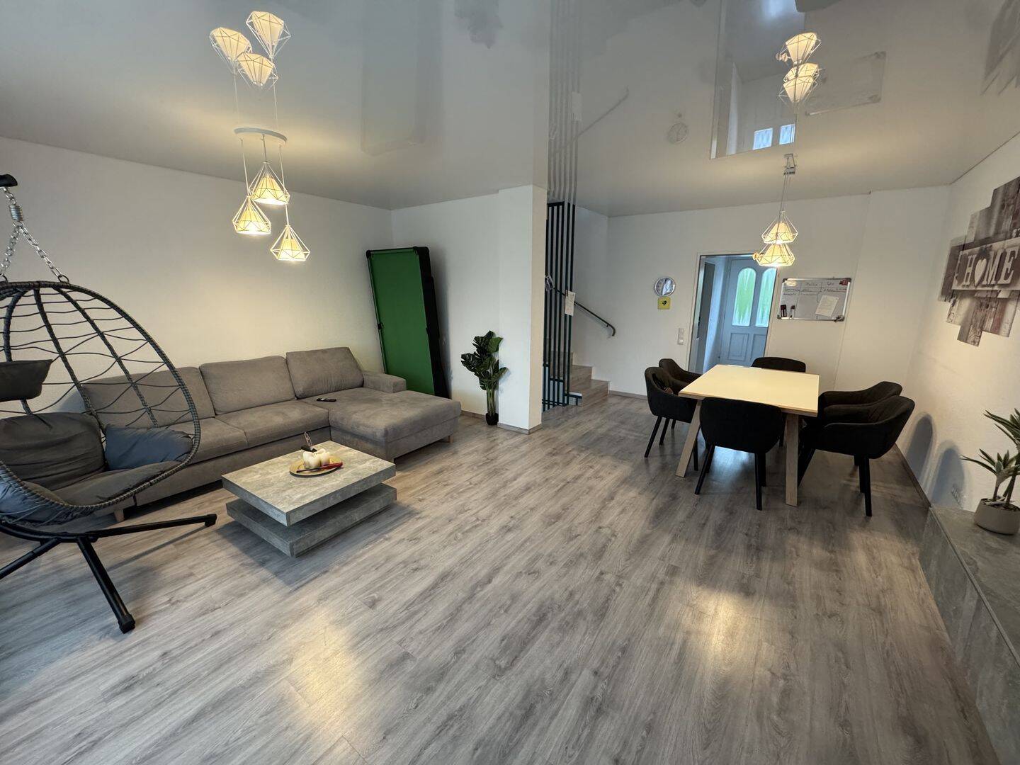 Modernes Wohlfühlhaus: kompaktes Schmuckstück mit neuem Dach, Fenstern und Heizung!, 52355 Düren