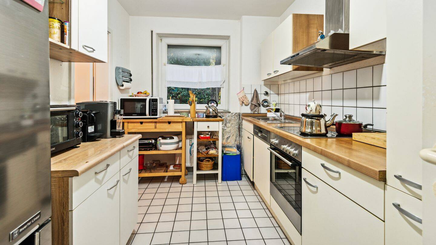 Vermietete 4-Zimmer-Wohnung mit Wintergarten mitten in Kaiserswerth! Fußläufig zum Ortskern!, 40489 Düsseldorf (Angermund Kaiserswerth Kalkum Lohausen Wittlaer)