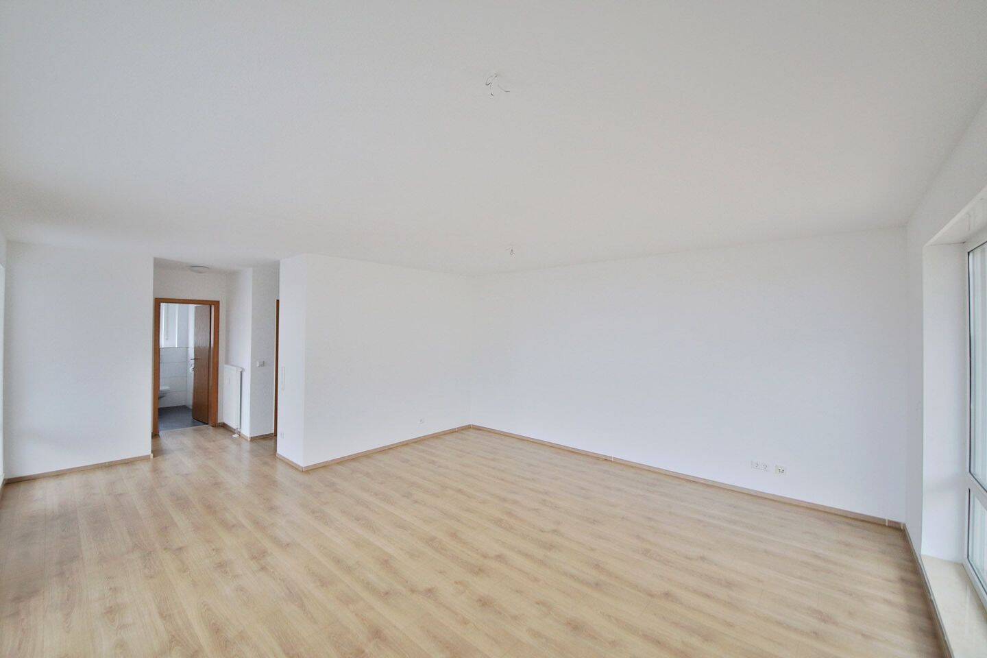 Traumhafte 3-Zimmer-Wohnung zur Miete mit toller Aussicht!, 76530 Baden-Baden (Ebersteinburg Innenstadt Lichtental Varnhalt Weststadt)