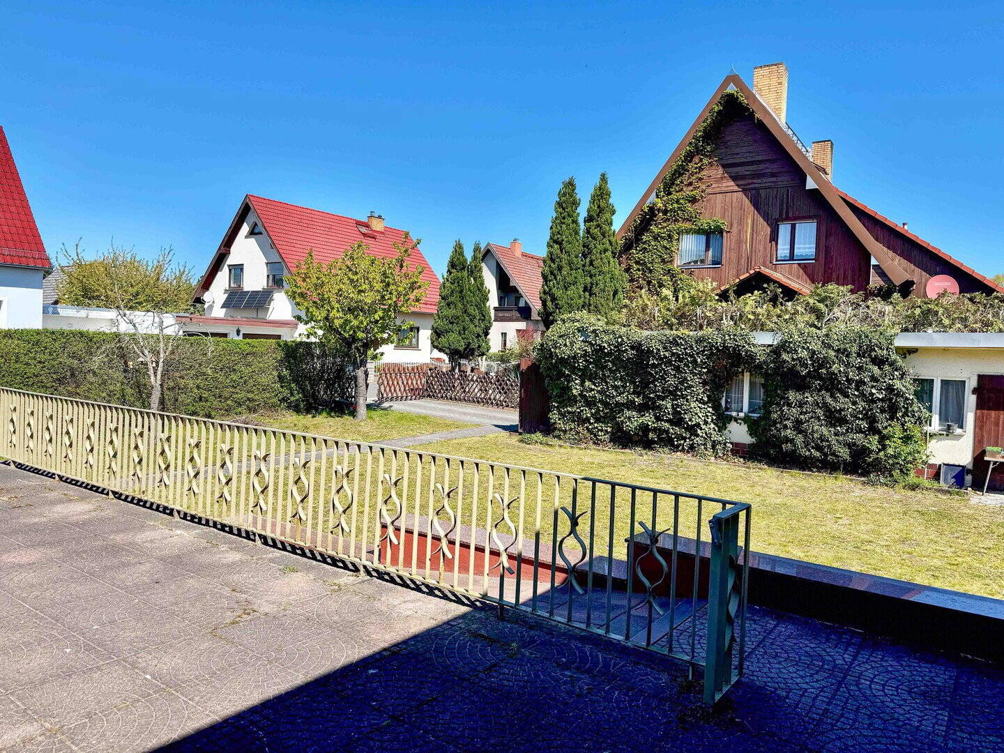 Provisionsfrei – Barrierefreier Winkelbungalow, 6 Zimmer – 150 m2, 2943 Weißwasser/O.L.