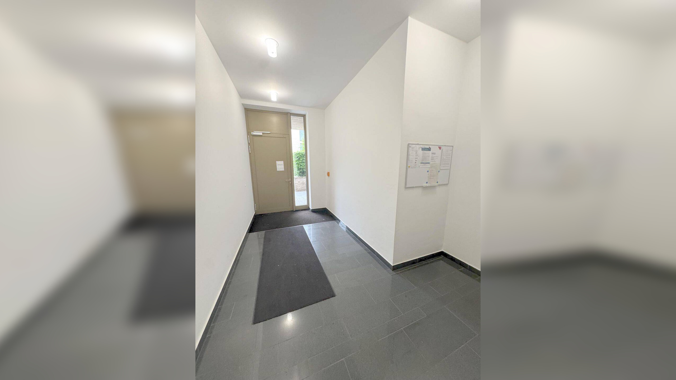 Vermietete Drei-Zimmer-Wohnung mit Küche, Stellplatz und Loggia am Stadtwerder – 28199 Bremen – Vorschaubild 3