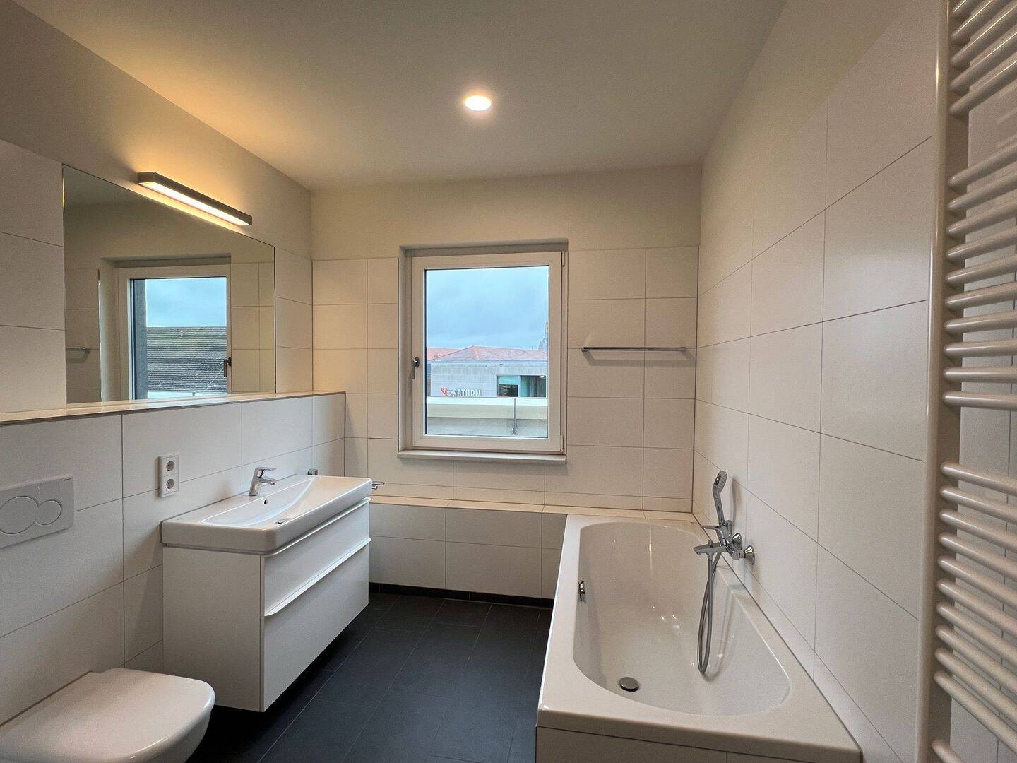 * große Terrasse und moderne 2 Zimmer-Wohnung mit herrlicher Terrasse in der Altstadt * – 1067 Dresden – Vorschaubild 4