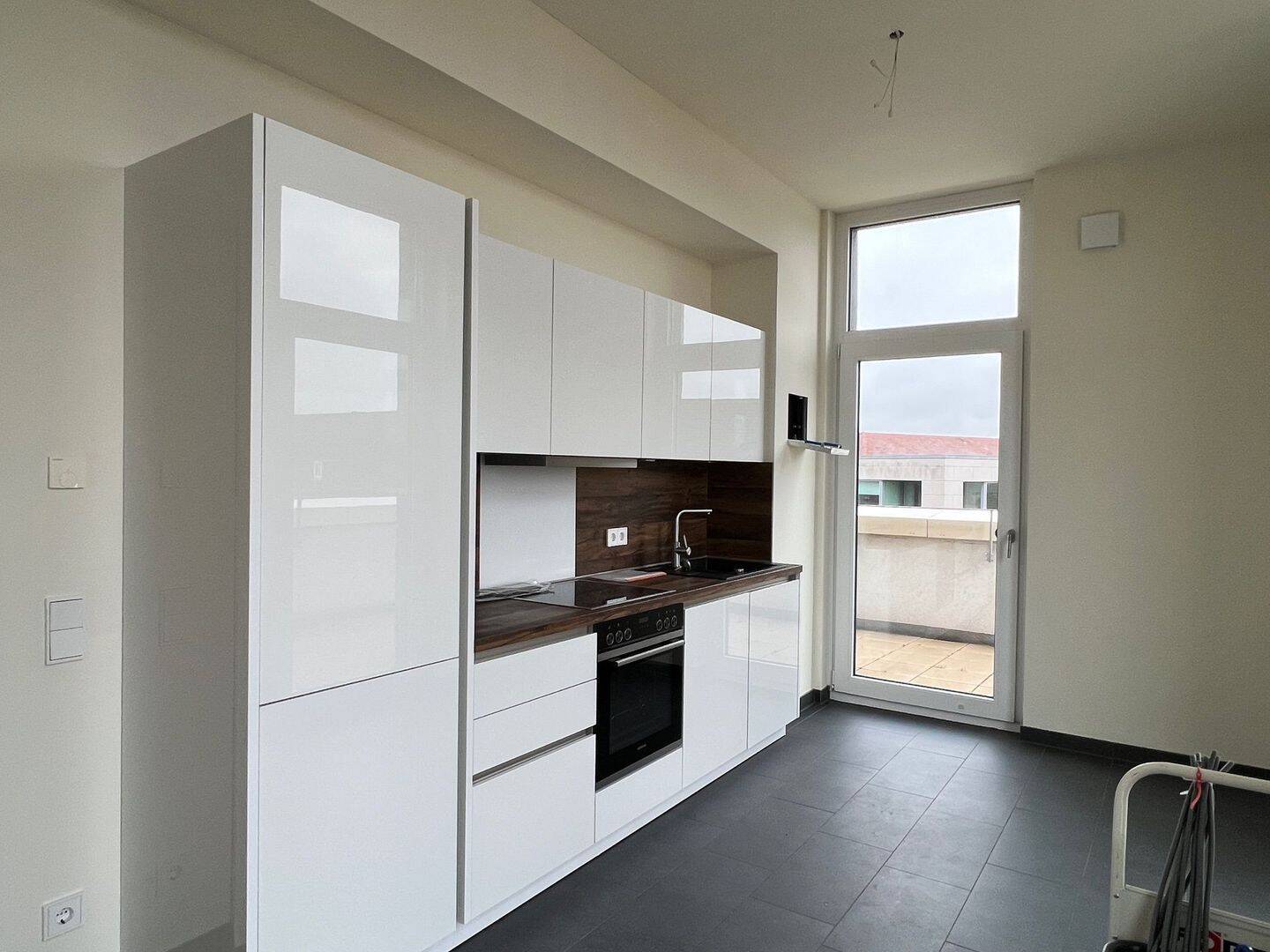 * große Terrasse und moderne 2 Zimmer-Wohnung mit herrlicher Terrasse in der Altstadt * – 1067 Dresden – Vorschaubild 8