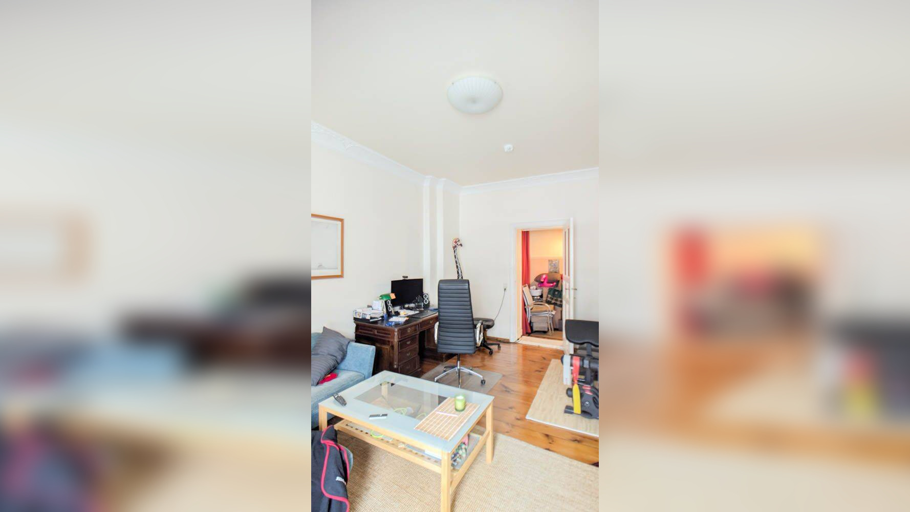 HOMESK – Ab 01.10.2026 bezugsfreie 2-Zimmer-Altbauwohnung mit Balkon in Pankow-Süd – 10439 Berlin – Bild 1 von 2