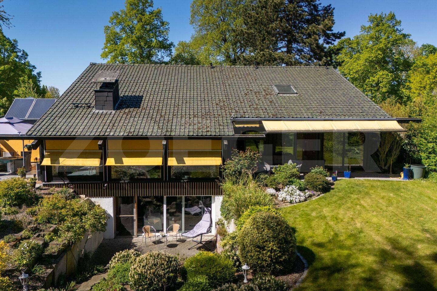 STILVOLL WOHNEN IM GRÜNEN – Freistehendes Haus mit einzigartigem Grundstück, 59069 Hamm