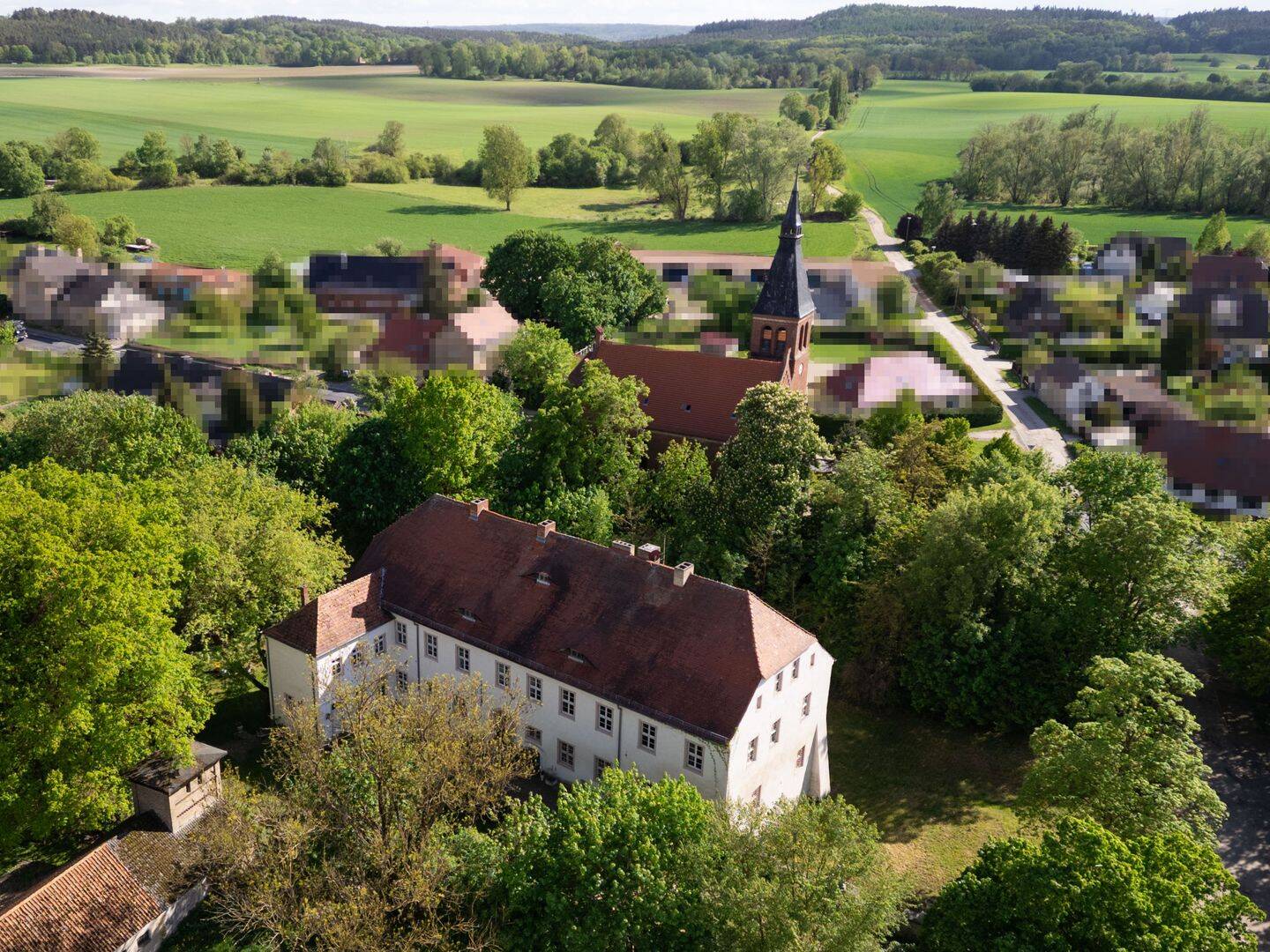 SCHLOSS NEUENHAGEN – Renaissancearchitektur mit Geschichte in einzigartiger Naturlage, 16259 Bad Freienwalde (Oder)