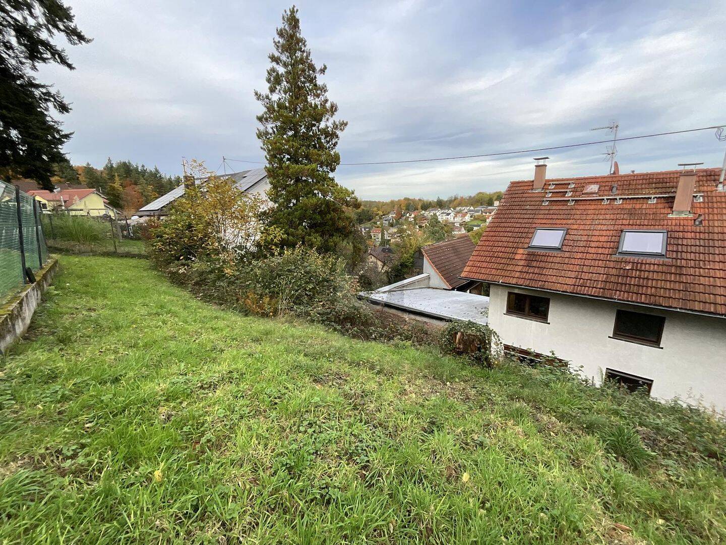 EIGENER TRAUM MIT TOLLEM BLICK INS TAL, 76228 Karlsruhe