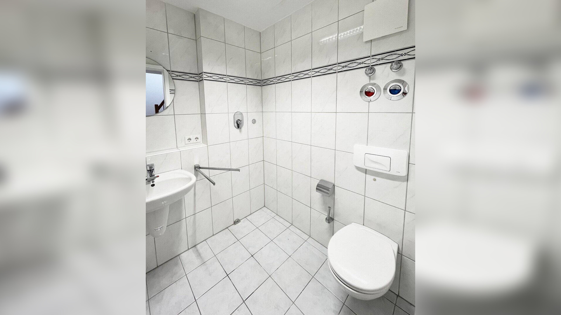 Rodgebiet: Schöne grosszügige 3.5 Zi Maisonette Wohnung, 75173 Pforzheim