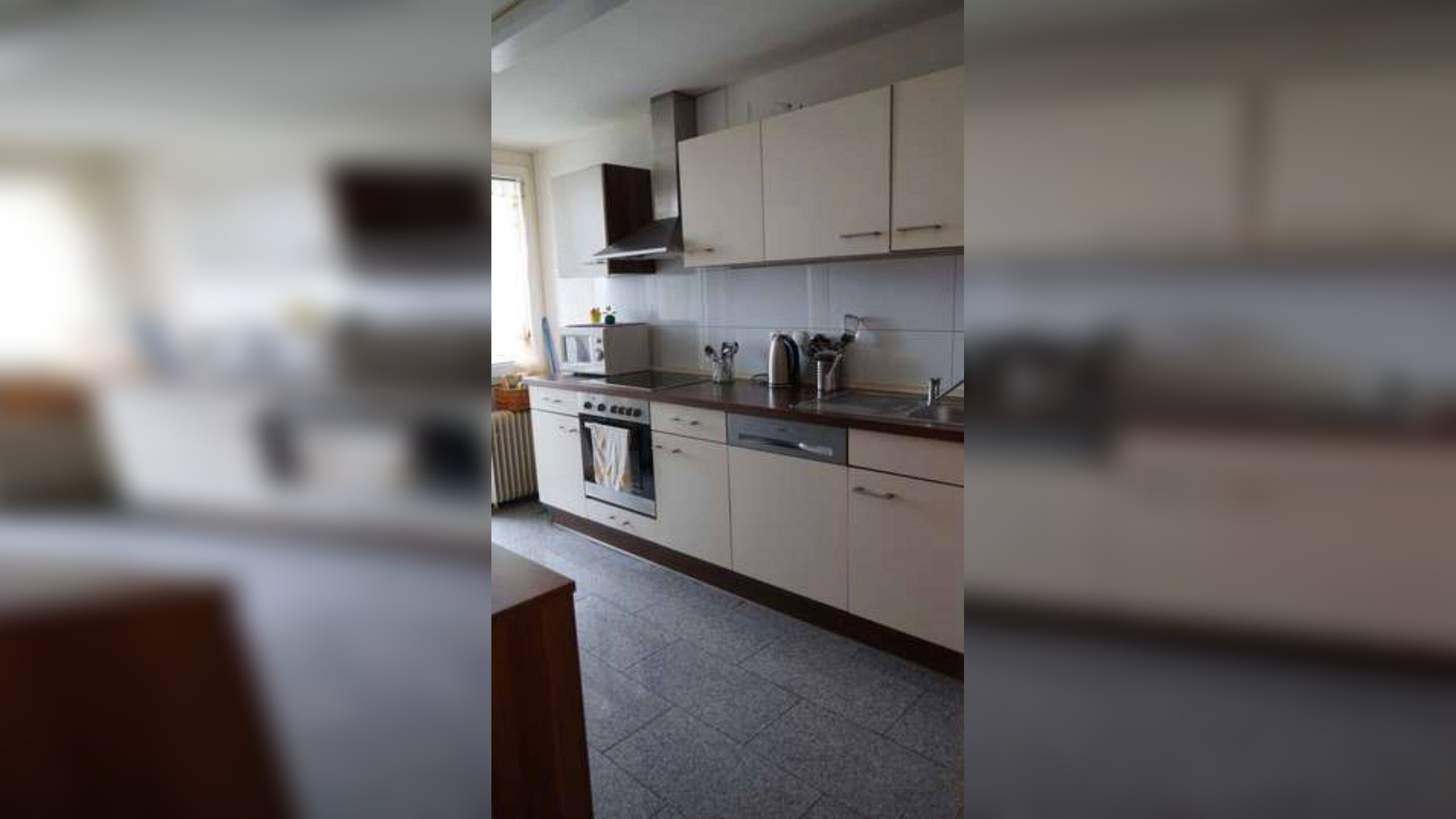 3,5 Zimmer Wohnung mit 98qm Küche Aufzug 2 Balkone zu vermieten, 72760 Reutlingen