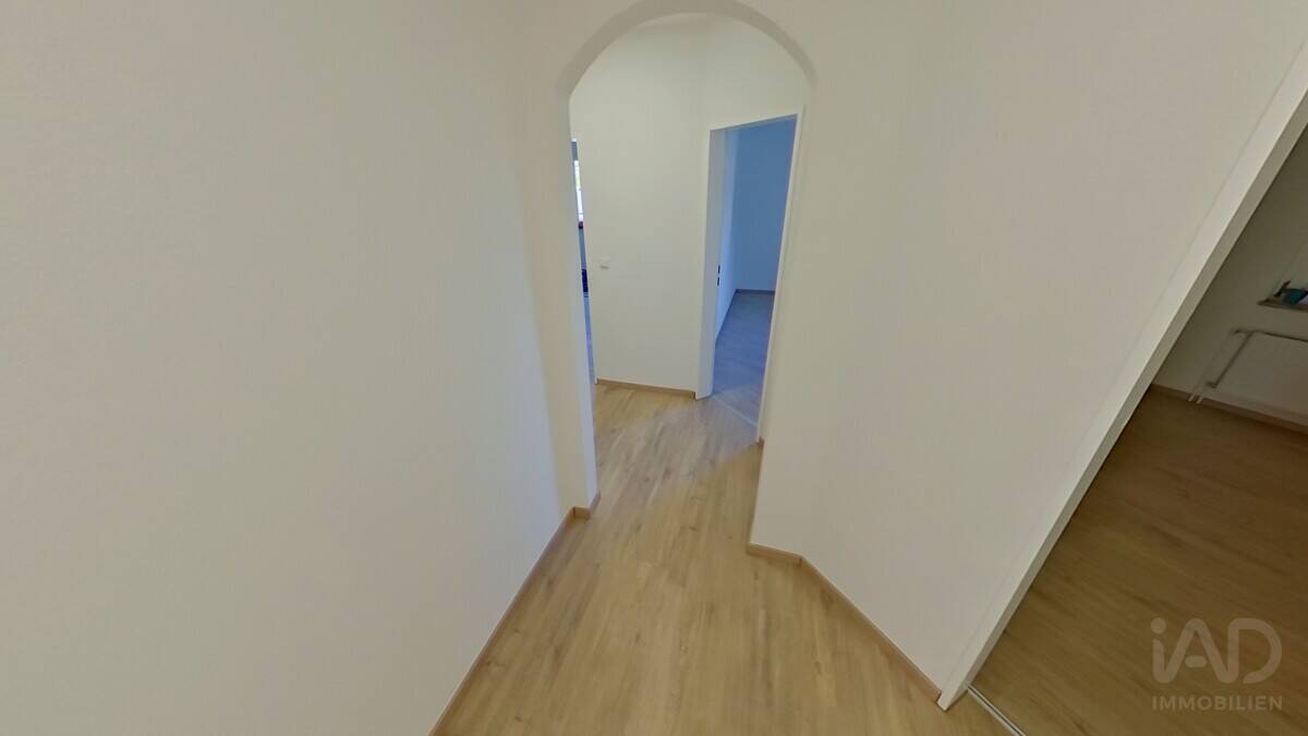 Frisch renovierte 3-Zimmer Eigentumswohnung mit Stellplatz und Garage in Kassel, 34125 Kassel