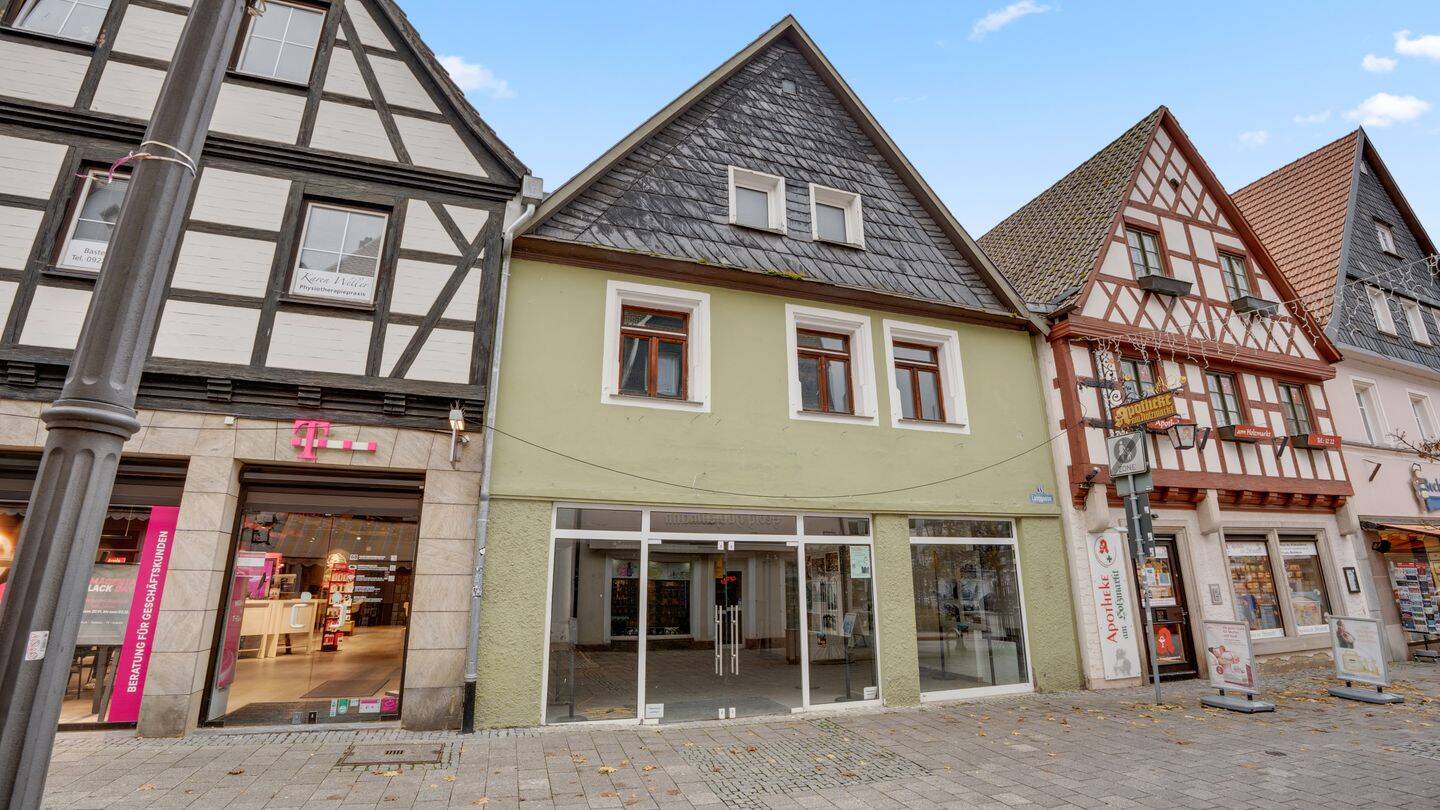 700€/qm! Zwei Wohn- und Geschäftshäuser mit großem Ausbaupotenzial in direkter 1A-Innenstadtlage, 95326 Kulmbach