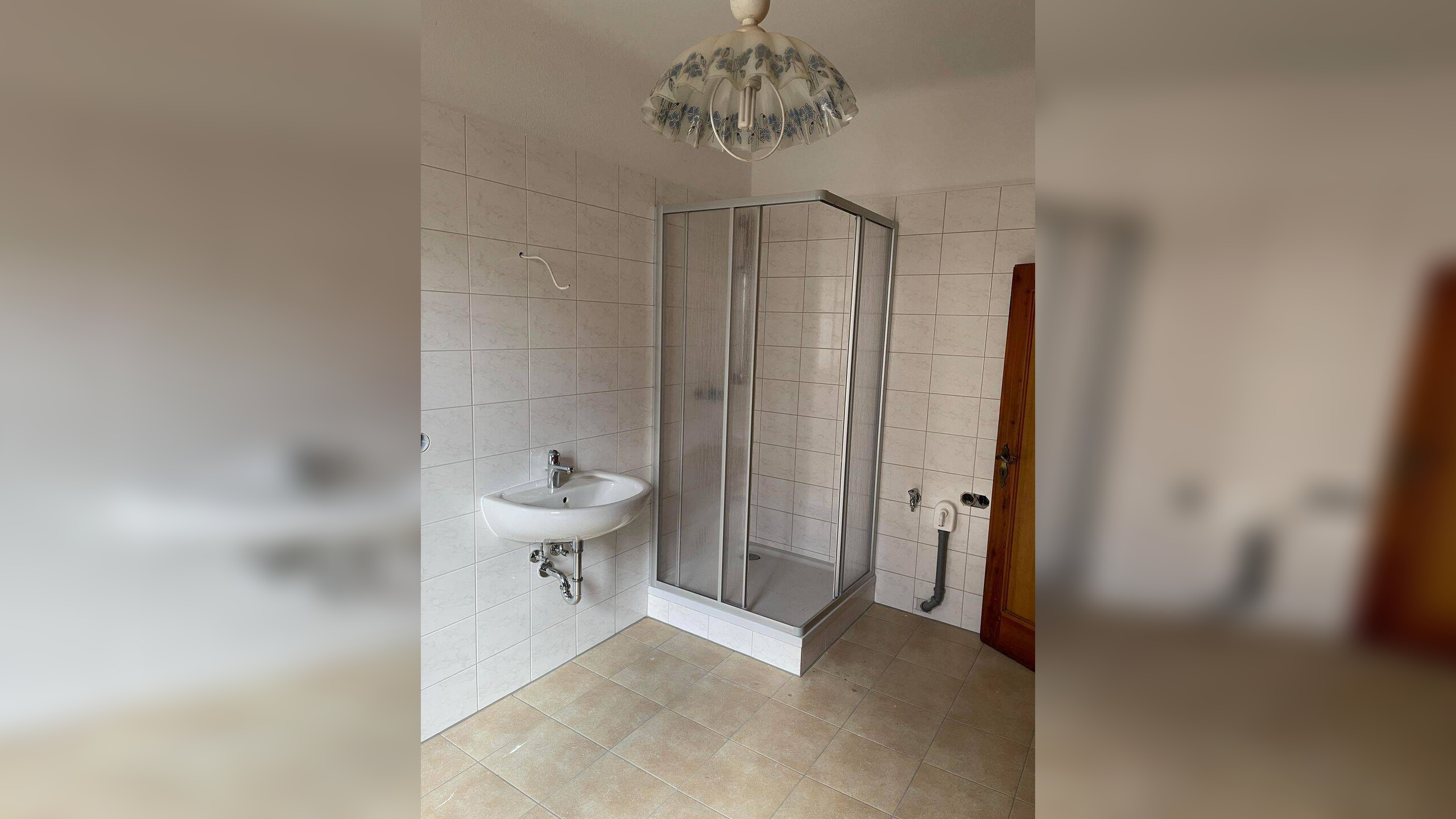 Zuhause mit Freiraum – Einfamilienhaus inklusive massivem Nebengelass, 99887 Georgenthal (Leina)