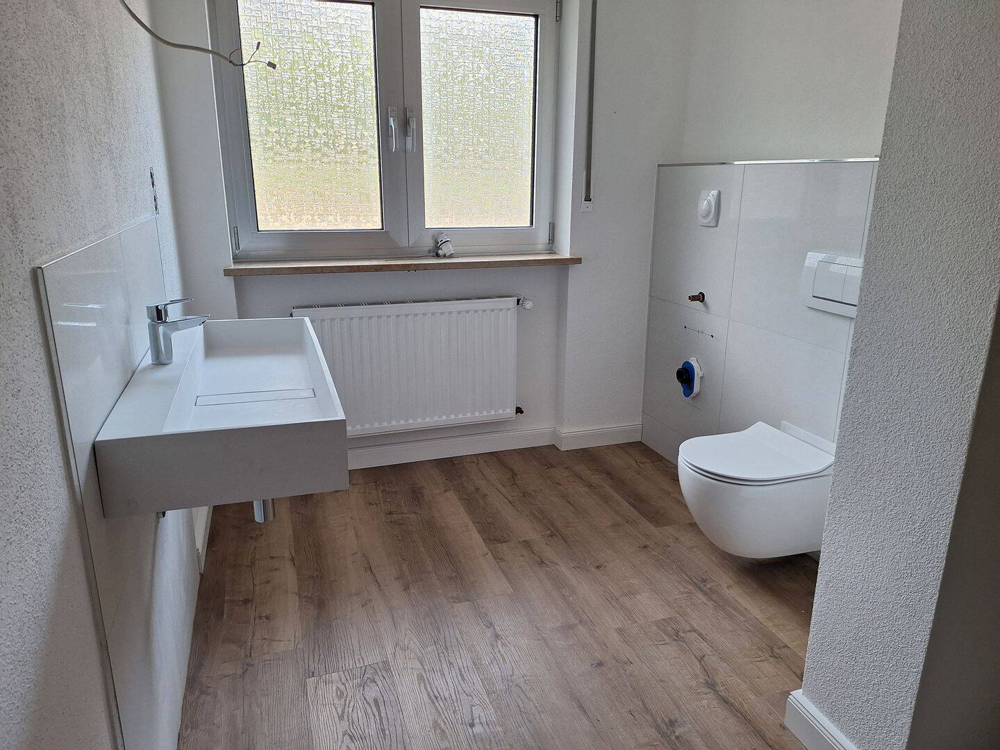 Natur trifft Komfort – Wohnung mit 2 Balkonen, Terrasse, 54298 Igel