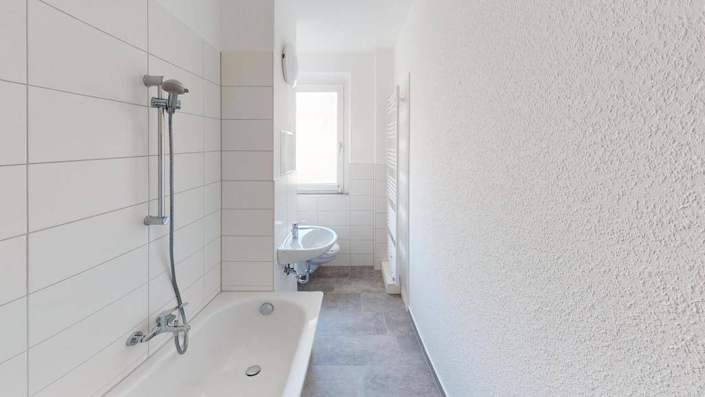 Jetzt durchstarten und neu sanierte 3-Raum-Wohnung sichern – Chemnitz – Vorschaubild 3