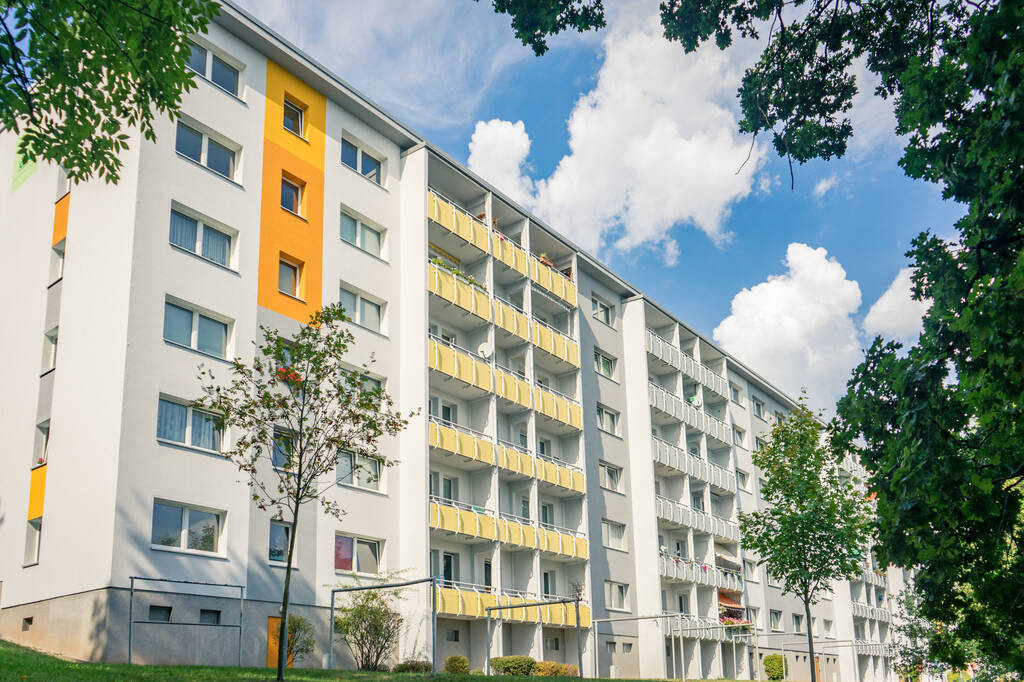 3-Raum-Wohnung mit Balkon unweit vom Rosengarten entfernt – Chemnitz – Vorschaubild 3