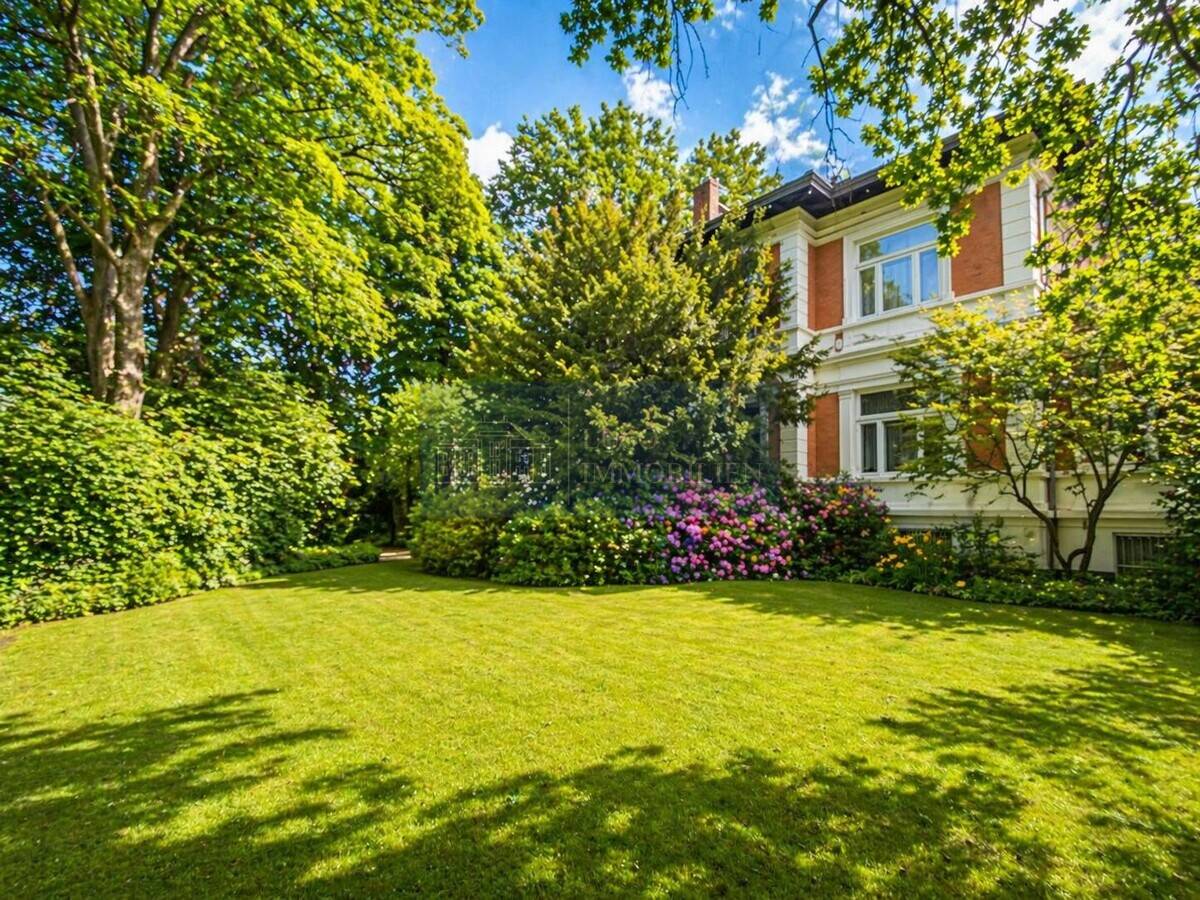 Repräsentative Stadtvilla mit Entwicklungspotenzial