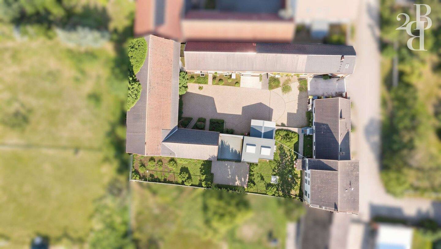 Großzügiges Anwesen für Familie, Selbstständige oder Wohnen & Arbeiten, 39175 Möser