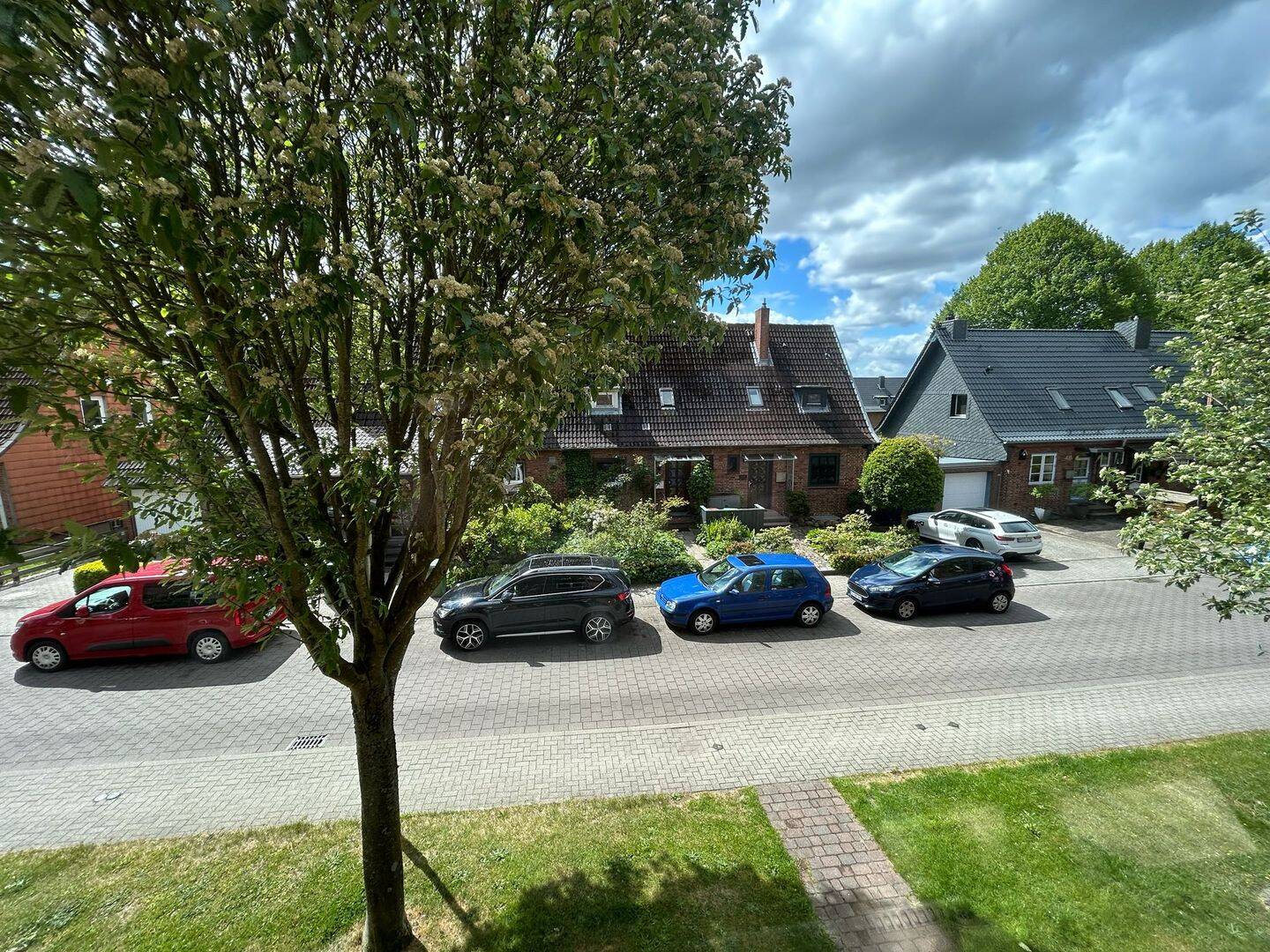 image-72810306
