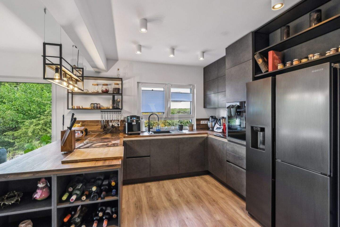 Exklusive Neubauvilla in ruhiger Lage – Ihr Zuhause im Grünen, 67700 Niederkirchen