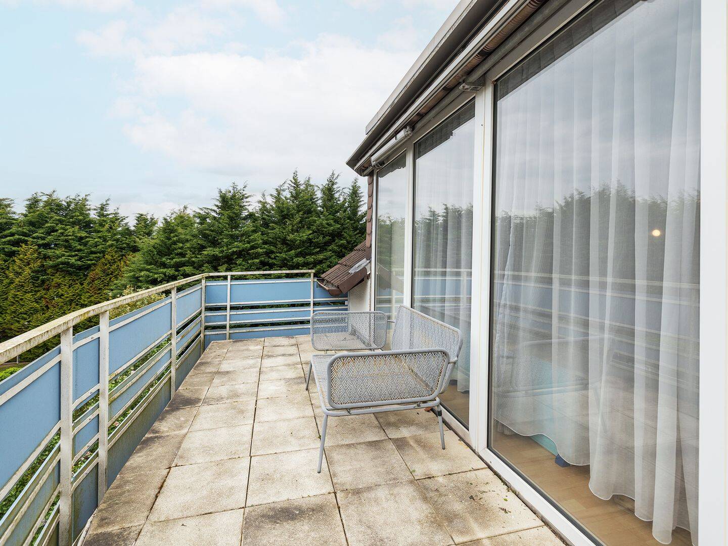 Helle und gepflegte 2-Zimmer-Dachgeschosswohnung mit großzügigem Balkon in Bad Oeynhausen, 32547 Bad Oeynhausen