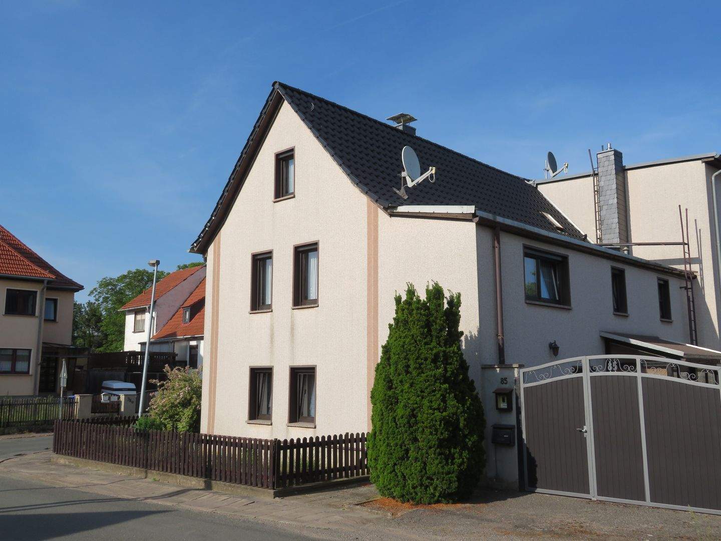 Großzügig gestaltetes und saniertes Einfamilienhaus (DHH) zwischen Weimar und Apolda (Liebstedt), 99510 Ilmtal-Weinstraße