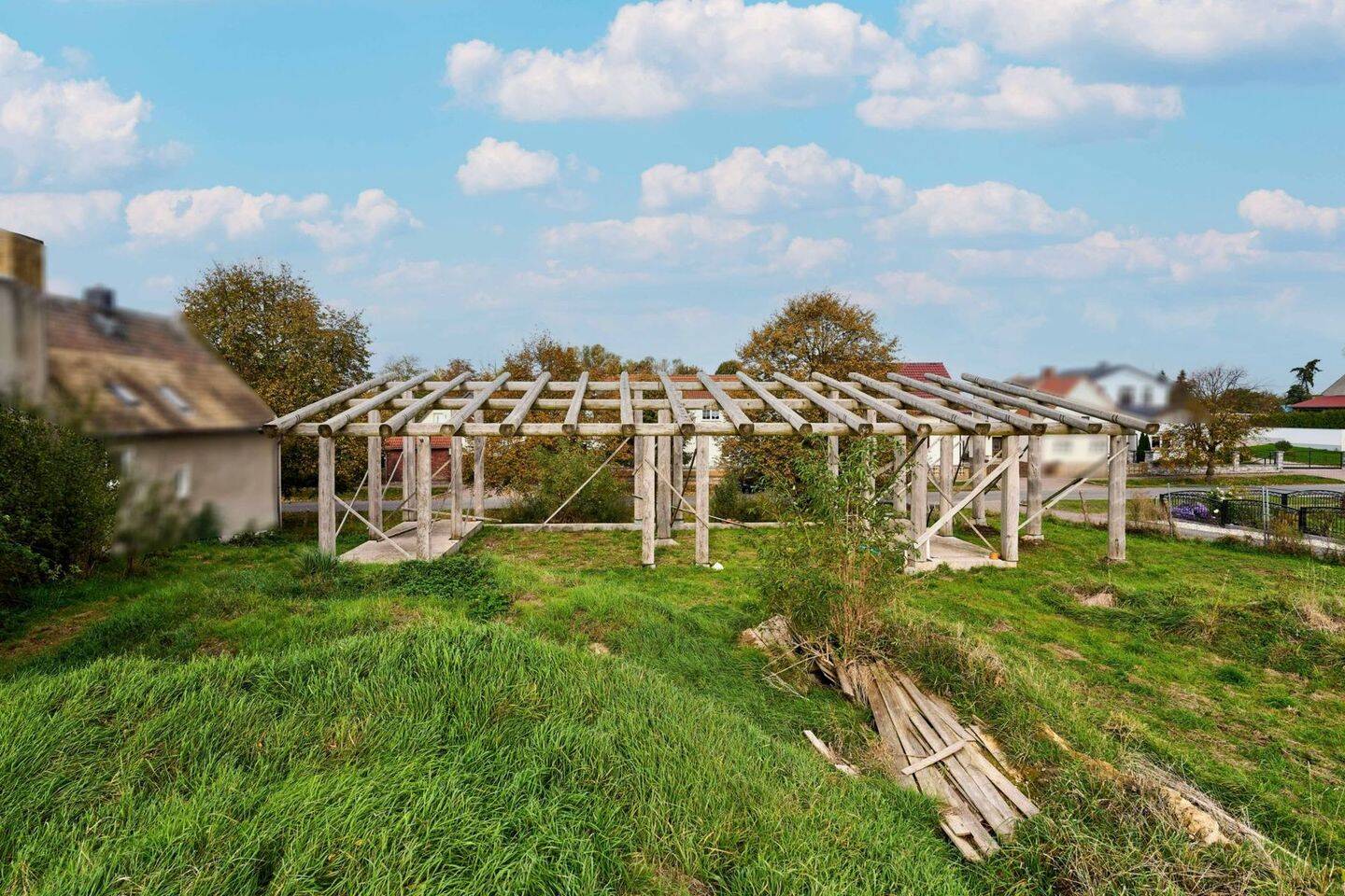 Traumhaftes Holzhaus: Wohnen mit großem, sonnigem Garten und naturnaher Lage, 4849 Laußig