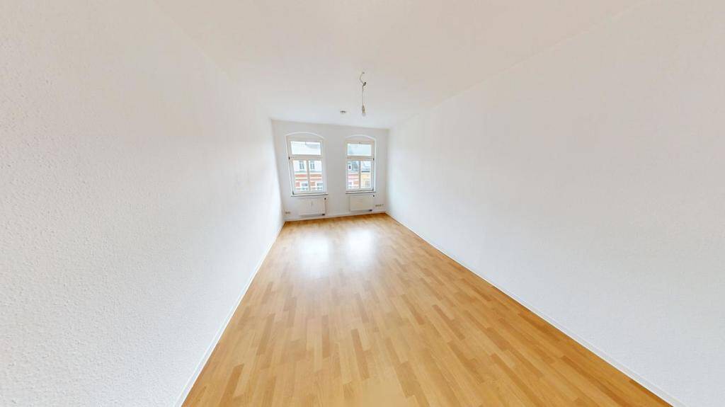 Charmante Dachgeschosswohnung mit Einbauküche – Chemnitz – Bild 1 von 3