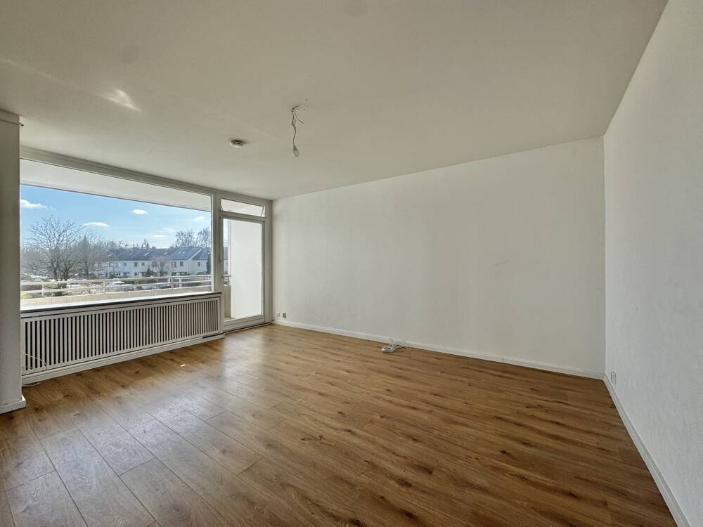 Helle 3-Zimmer-Wohnung mit Balkon und Tiefgaragenstellplatz in Quickborn, 25451 Quickborn
