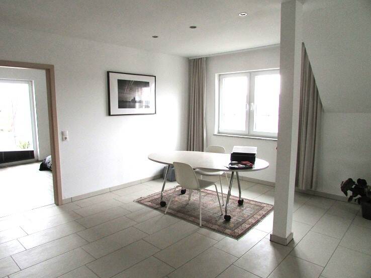 Gepflegte 2-Zi-DG-Wohnung mit Einbauküche und Balkon im Feriengebiet Oberes Mittelrheintal, 55422 Bacharach
