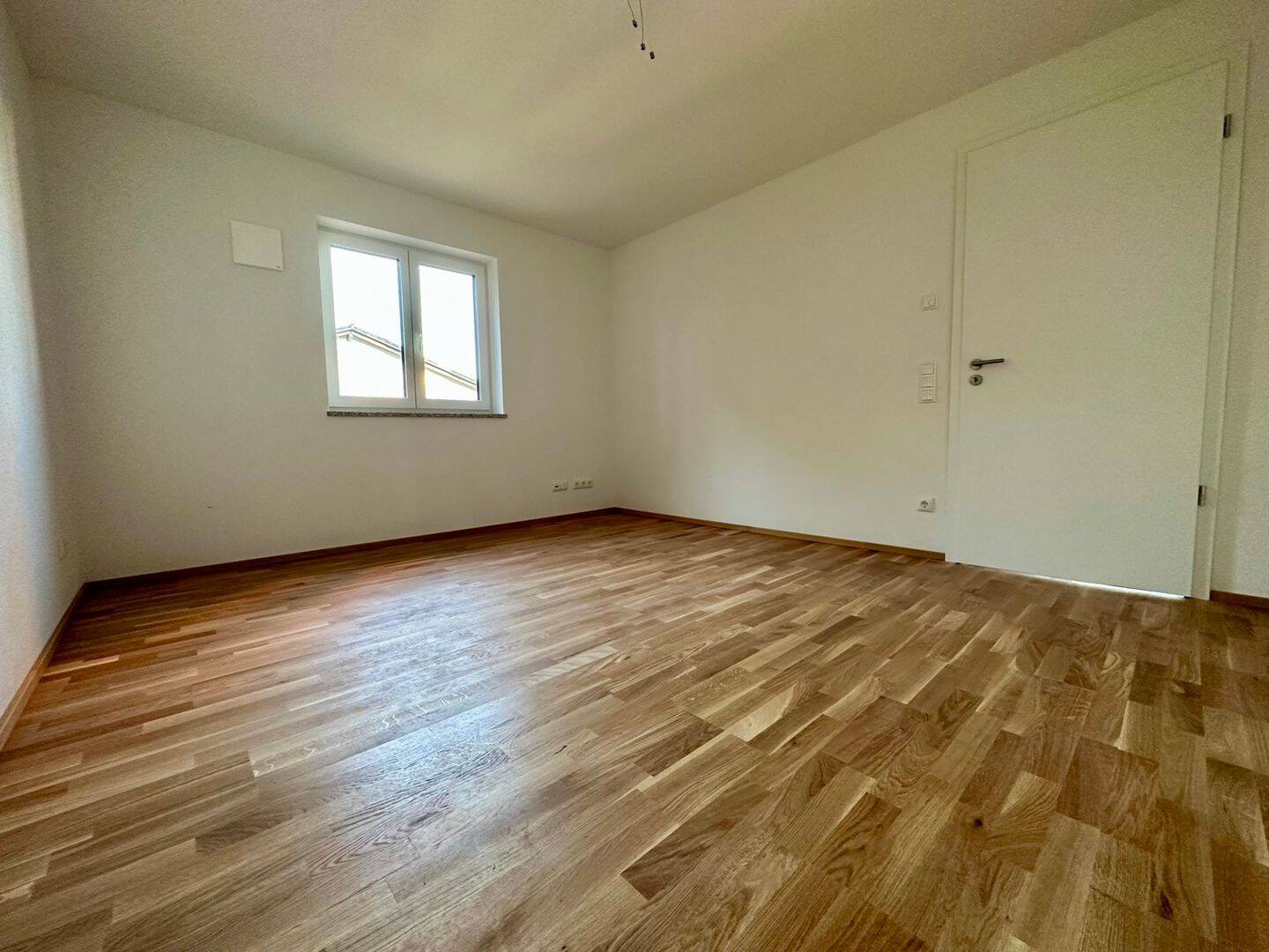 Moderne 3-Zimmer Etagen-Wohnung: Effizient, ruhig, mit Balkon, Aufzug und komplett Barrierefrei!, 84339 Unterdietfurt