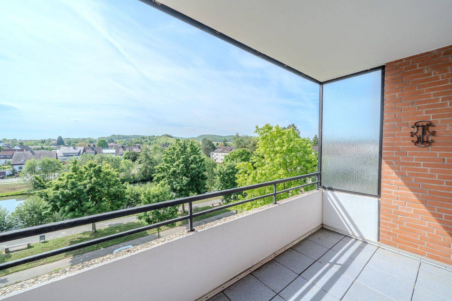 Lichtdurchfluteter Wohntraum mit Panoramablick auf den Salzteich, 31137 Hildesheim