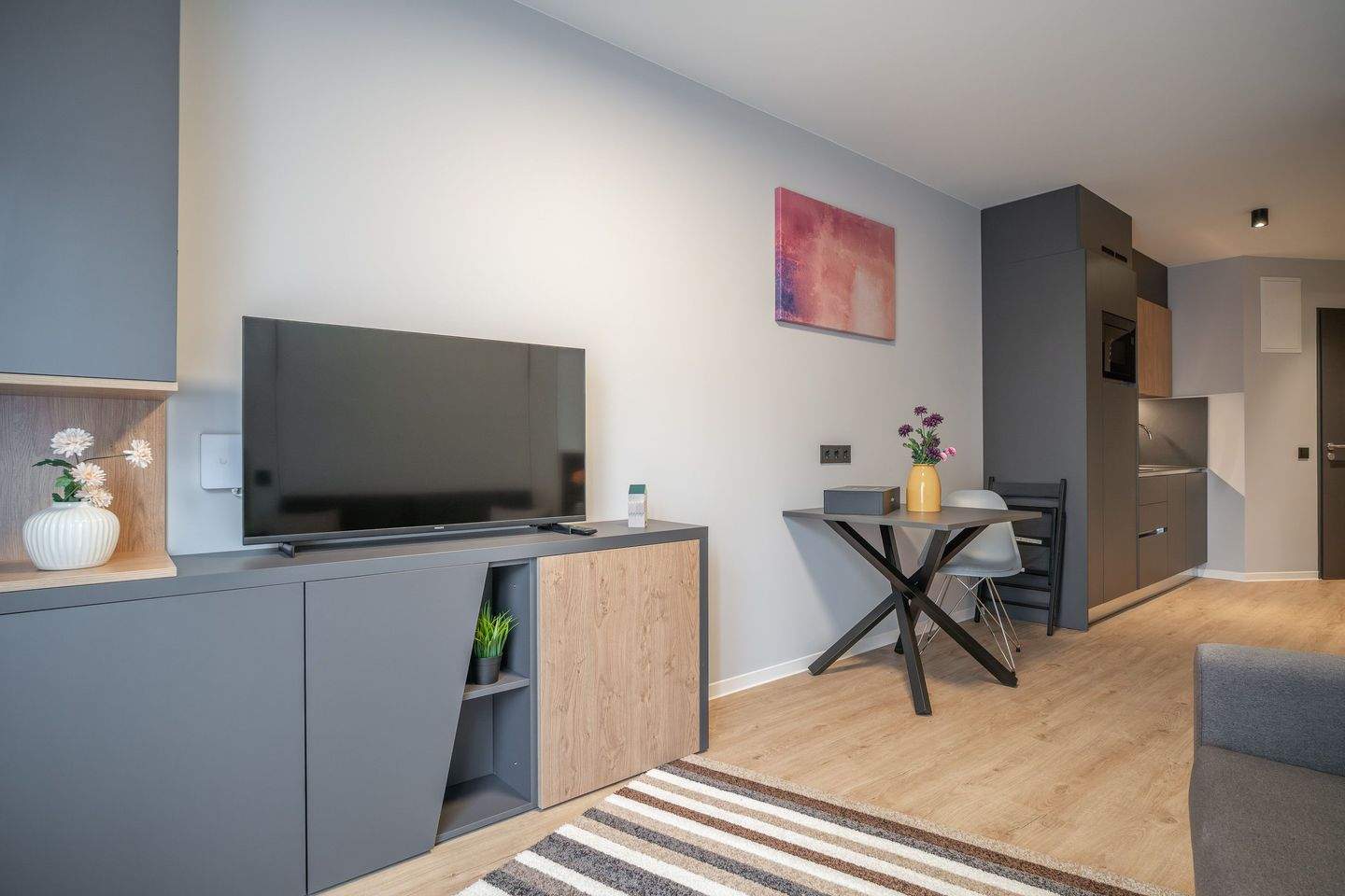 Modern wohnen, frei leben – Studio Apartment Pop M, City Pop Berlin – 10247 Berlin – Bild 1 von 6