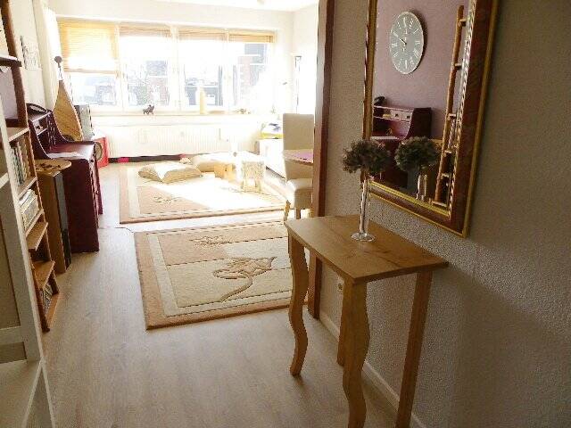 Komplett möblierte  1-Zimmer-Wohnung/offene Küche/ Balkon/ nur an eine Person ( weiblich) /  Pauschalmiete  950,00 €/  ab 10.07.2026 bis 31.12.2026 – 22087 Hamburg – Vorschaubild 6