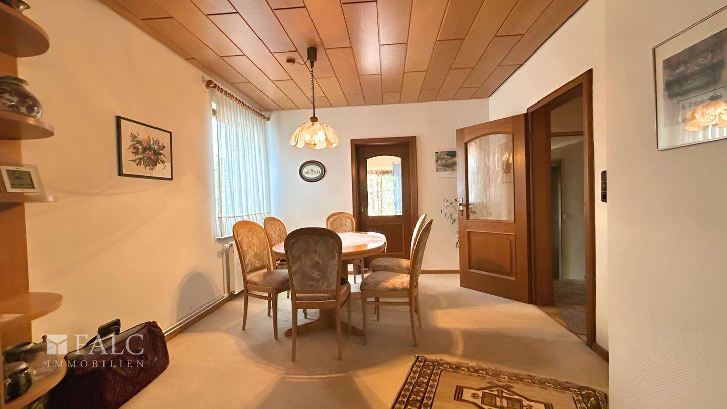 ***Wohnen in bester Lage – Geräumiges Einfamilienhaus mit großzügigen Garten*** – 23568 Lübeck – Vorschaubild 5