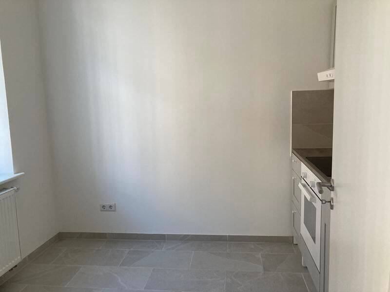 Zweitbezug nach Sanierung! Großzügige 3-Zimmerwohnung mit Laminat, Balkon, Wanne und Einbauküche! – Chemnitz – Vorschaubild 6