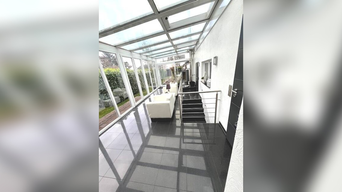 200 m² Eigentümerwohnung + 3 Mieteinheiten, Garage, Wintergarten uvm., 52355 Düren