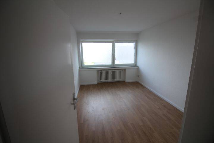 Geräumige 3-Zimmer-Wohnung in Hilden – zentrumsnah, 40721 Hilden (Unterbach)