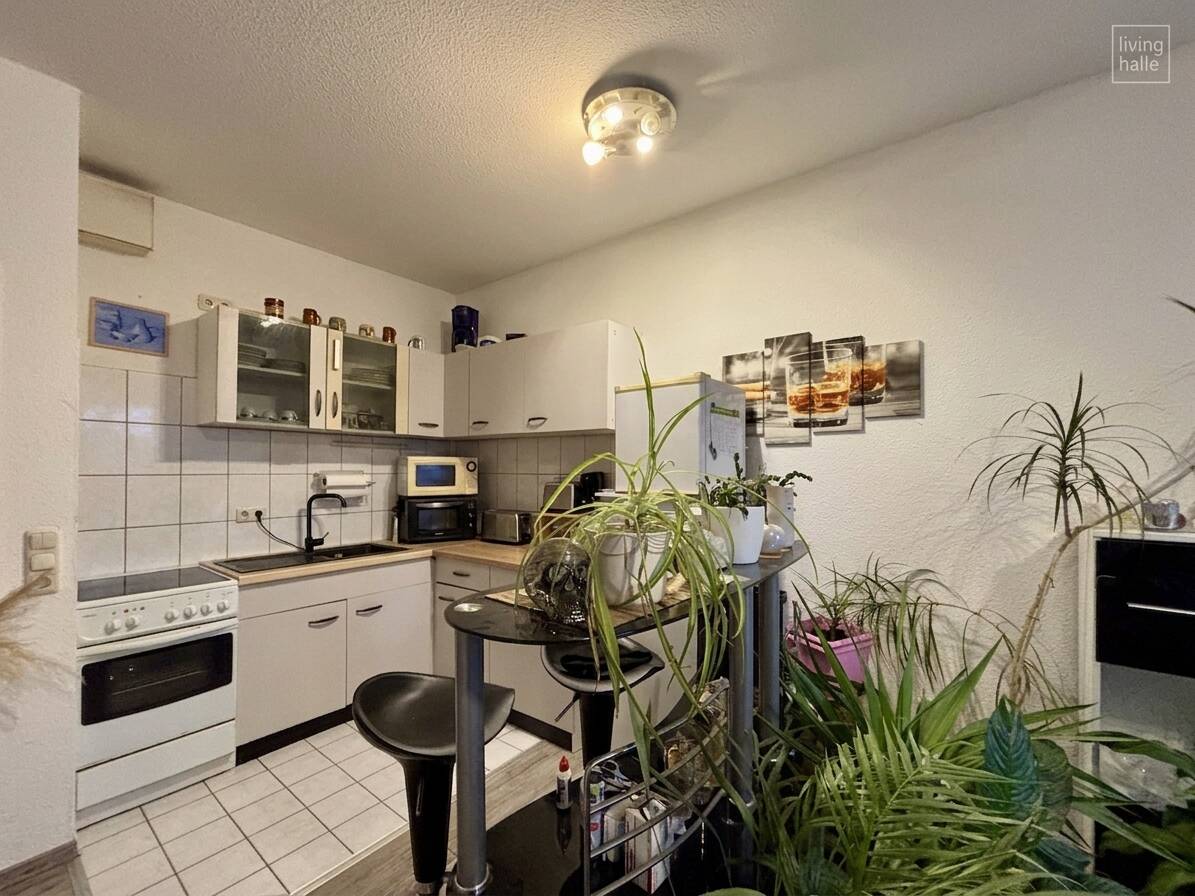 Keine roten Zahlen mehr – vermietete 1-Zimmerwohnung mit Balkon, 6132 Halle (Saale) (Ammendorf-Beesen Planena Radewell-Osendorf Silberhöhe)