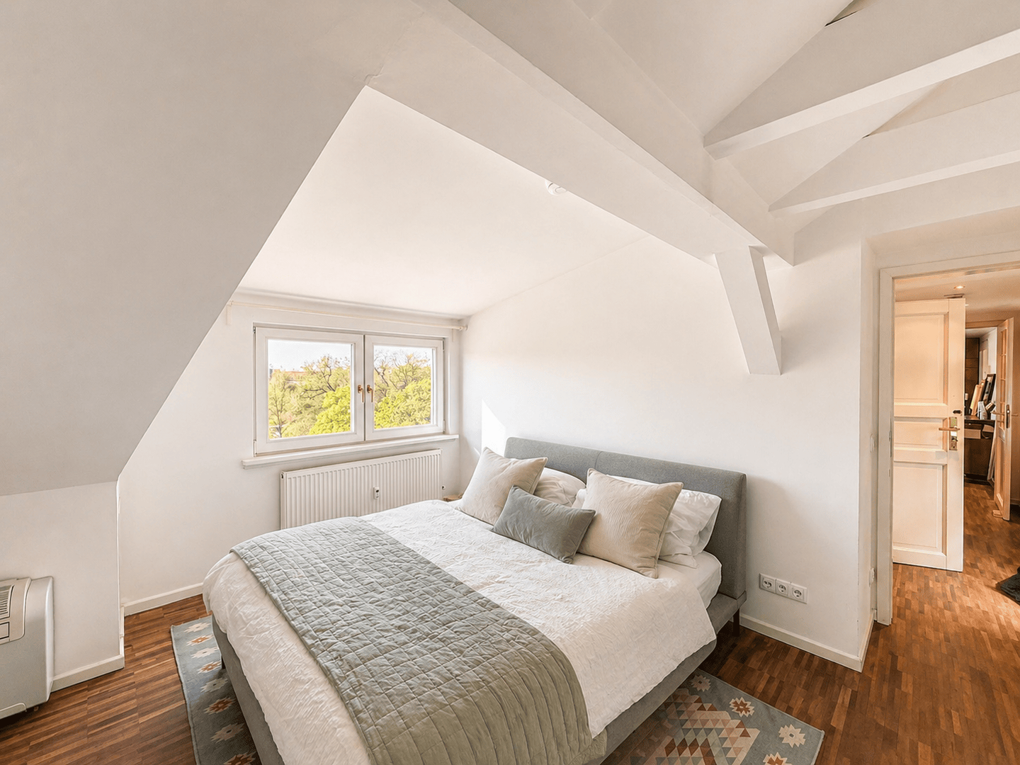 Hochwertige Stadtwohnung mit Dachterrasse – 80333 München – Vorschaubild 3