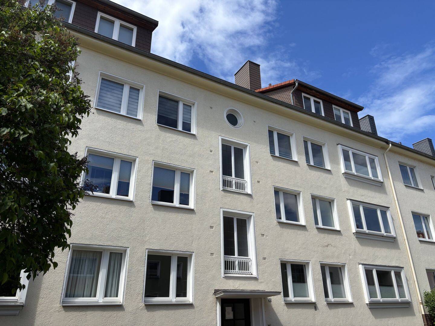 3,5 Zimmer ETW mit eigenem Garten inkl. 35m² Kellerstudio – 30177 Hannover – Vorschaubild 3
