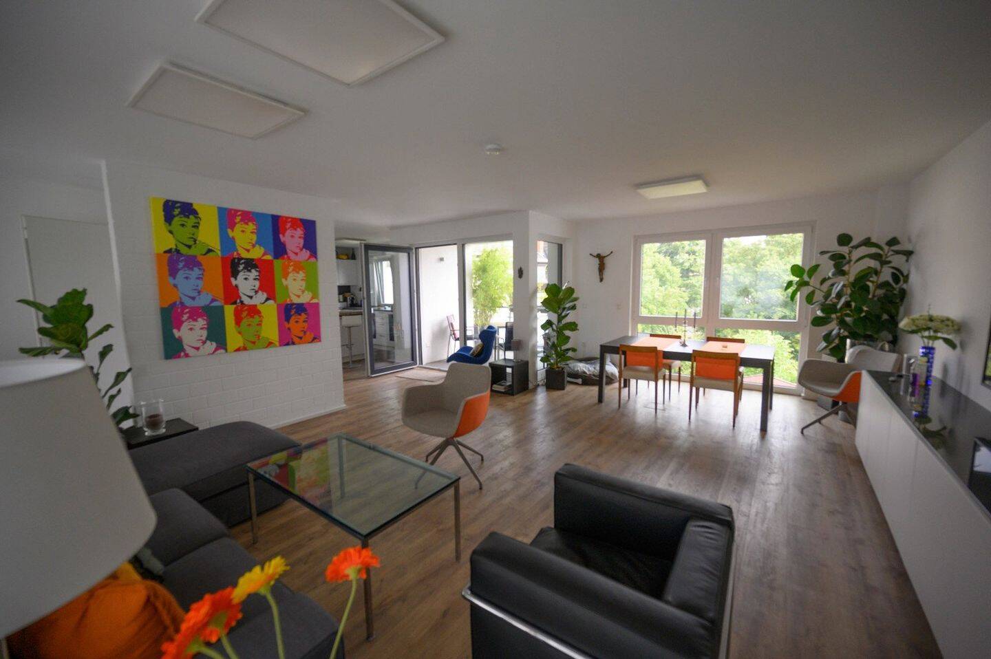 Moderne, großzügig geschnittene,lichtdurchflutete Wohnung in Architektenhaus – 45239 Essen – Vorschaubild 3